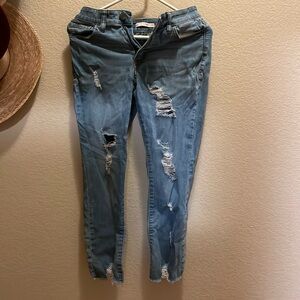 SO High Rise Cropped Jeans